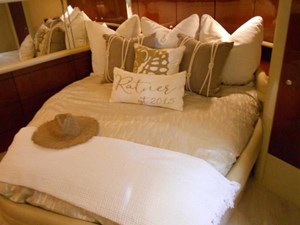 - 56 57_2002 58ft Sea Ray 580 Super Sun Sport