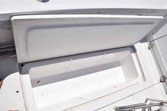 RAMPAGE 47 Port side underdeck box