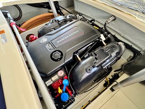 018 Chris-Craft Launch 27 Heritage Trim Edition Surf 72 