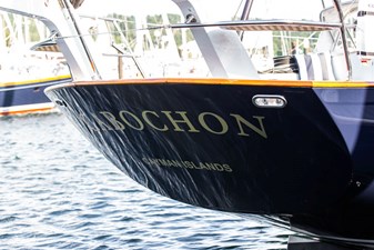 CABOCHON 37 36. Transom with platform folded away.