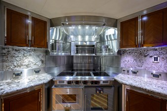 SARABETH 17 Galley