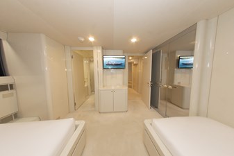 High Occupancy 114 164 OCEANFAST 1989 GUEST CABIN 3