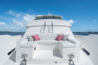 OBSESSION 69 Bow Seating  
