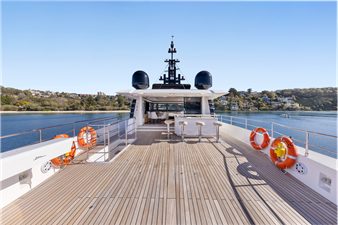 M/Y LEGACY 7 Sundeck Aft