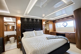 - 33 34_2018 86ft Sunseeker 86 Yacht ALEXA