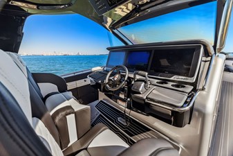 Cigarette 42 Auroris 19 