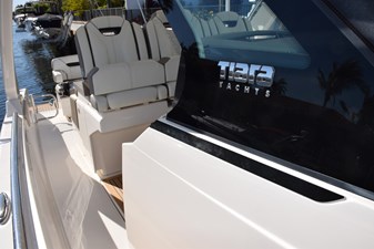 ERIKA RAY 28 Tiara Yacht made in Michigan - USA!  