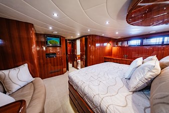 SOUTHERN BELLE 25 VIP Looking Aft