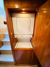 The Motley Crew 62 63_2003 57ft Navigator THE MOTLEY CREW