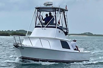 RAMPAGE 69 Underway - Bow view