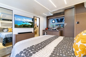 2019 Prestige 590S 74 