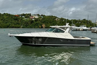 No Name 2 2015-tiara-yachts-coronet-3900-power-9471216-965891504-0-170720240939-2