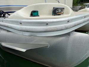02 Bennington 257L Pontoon NLSQ 96 