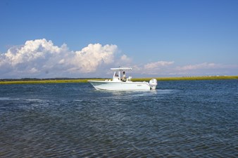 2016 Sea Hunt 234 Ultra 13 
