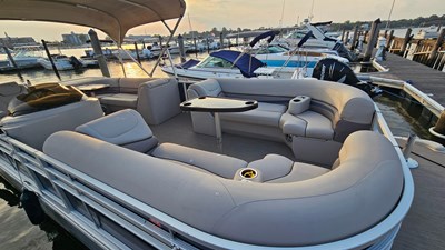 2017 Bennington 25 GL 3 