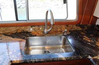 RED OCTOBER 43 large S/S sink. Opening port
