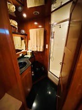 The Motley Crew 69 70_2003 57ft Navigator THE MOTLEY CREW