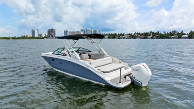 Sea Ray SDX 270 Outboard 8 09