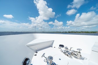 OBSESSION 70 Windlass Detail  
