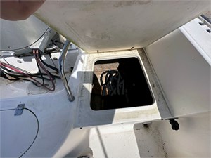 2001 Sea Hunt Escape 200 31 