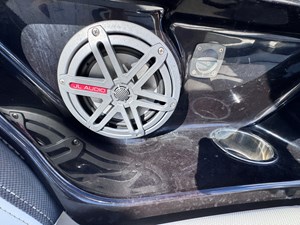 2016 YAMAHA 242 LIMITED S 17 