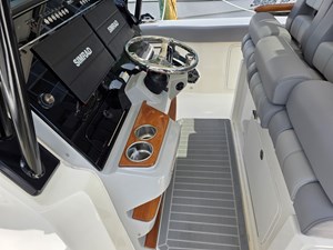 2023 Boston Whaler 360 Outrage 14 