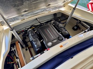 018 Chris-Craft Launch 27 Heritage Trim Edition Surf 68 