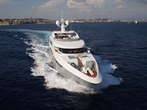 ARMADA 3 Exterior