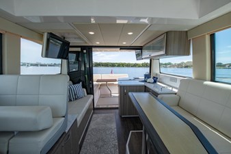 Regal 38 20 