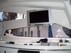 H 2 Group 8 75-1999-Sunseeker-Predator-08