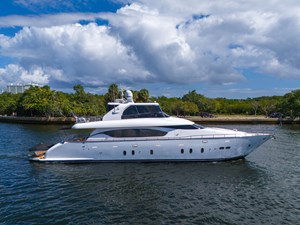 Maiora Custom 32 88' Maiora Drone-32