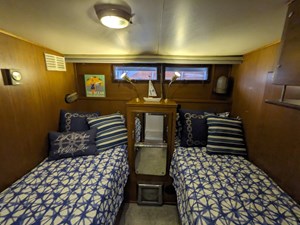 1963 Chris-Craft Constellation  24 