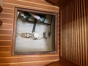 LIO KAI 68 Bilge equipment
