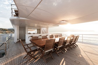 KORU 36 Upper Deck Dining