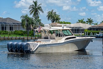 NO NAME 67 45_grady_white_profiles_9