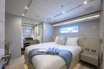 HALCYON 25 