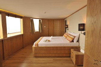 2017 Safari Yacht 142 Custom 19 