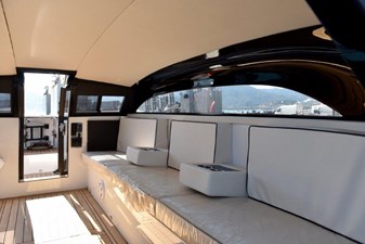 WB 7.5m CUSTOM LIMO TENDER 17 
