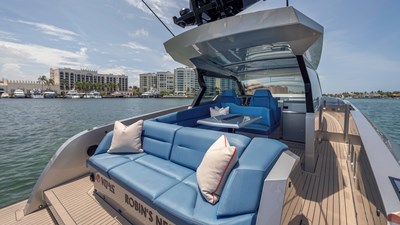 Robin's Nest 28 Vanquish VQ45