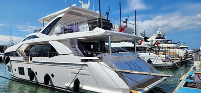 SUNLIFE 30 THE YACHT (1)