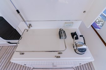 PARAIBA 3 Lower Aft Deck Docking Station