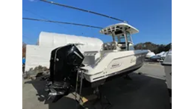 2021 Boston Whaler 250 Outrage  5 