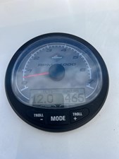 2010 Intrepid 245 Center Console 11 