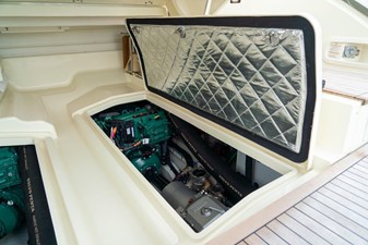 Montenegrina 41 ed91201b-99ea-462c-97e3-667f21ee1407