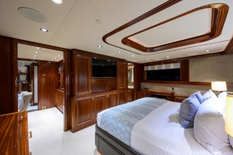 SARABETH 20 Master Stateroom