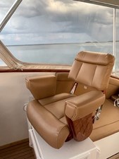 CAZADORA 66 Captain's Chair   