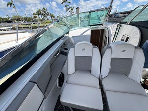 Four Winns H350 12 