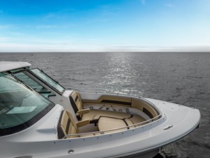 2019 Pursuit DC 325 Dual Console 7 