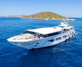  42 M STEEL  MOTOR YACHT 7 