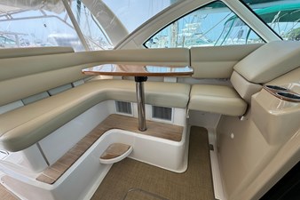 No Name 6 2015-tiara-yachts-coronet-3900-power-9471216-965891507-0-170720240939-5